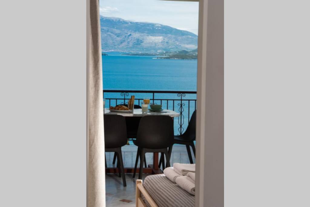 2Br House In Nikiana With Stunning Sea View Apartman Kültér fotó